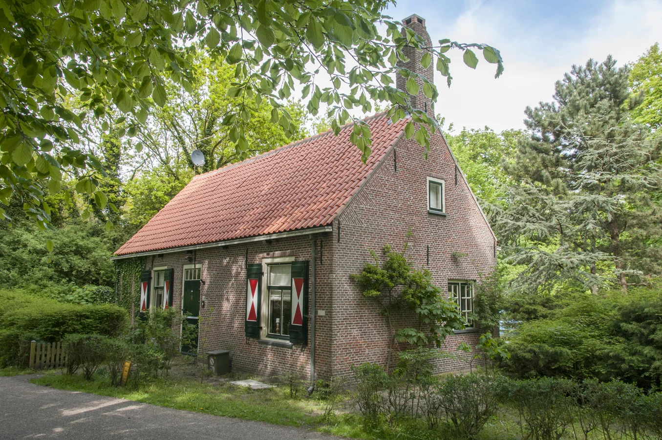 Stenen huisje in het Panbos